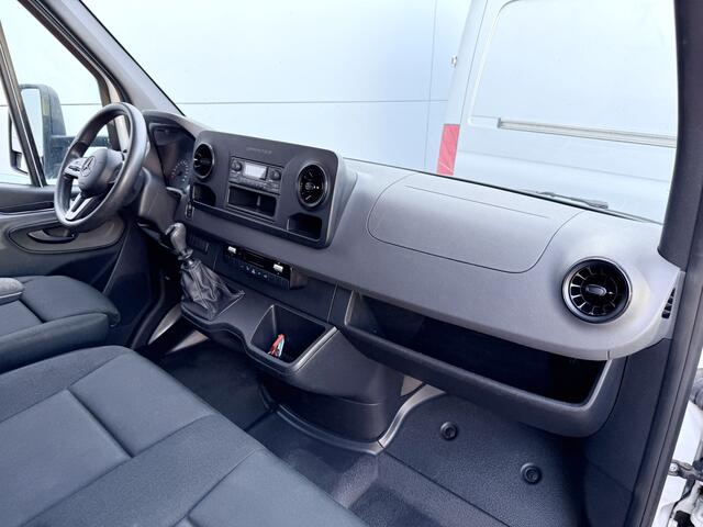 Mercedes-Benz SPRINTER 514 2.2 CDI Dubbellucht Laadklep Airco Cruise Control Bakwagen Meubelbak Koffer