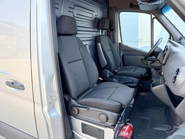 Mercedes-Benz SPRINTER 516 2.2 CDI L2H2 Dubbellucht Dubbele Schuif Climate Control Carplay Stoelverwarming Parkeersensoren voor achter