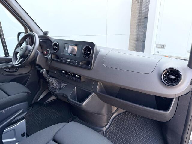 Mercedes-Benz SPRINTER 516 2.2 CDI L2H2 Dubbellucht Dubbele Schuif Climate Control Carplay Stoelverwarming Parkeersensoren voor achter