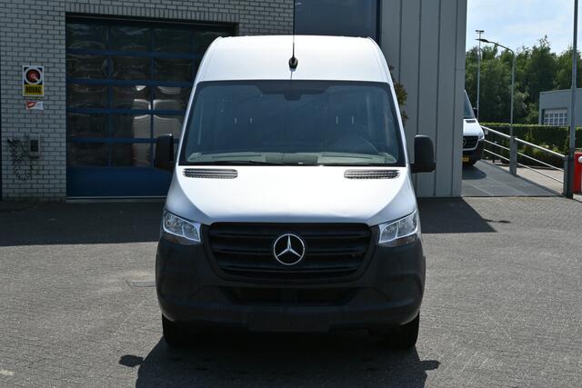 Mercedes-Benz SPRINTER 317 CDI L2H2 DC MBUX met Apple Carplay/Android Auto, Cruise control