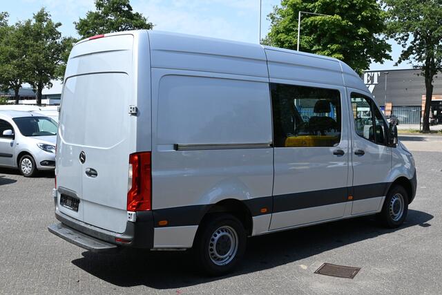 Mercedes-Benz SPRINTER 317 CDI L2H2 DC MBUX met Apple Carplay/Android Auto, Cruise control