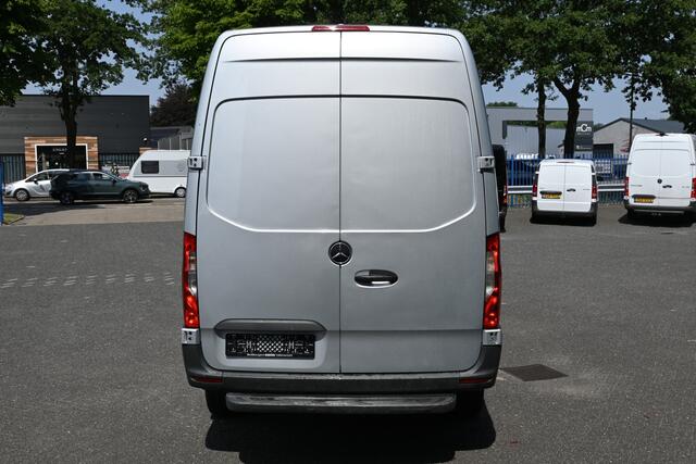 Mercedes-Benz SPRINTER 317 CDI L2H2 DC MBUX met Apple Carplay/Android Auto, Cruise control