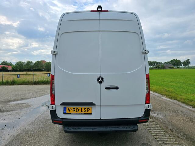 Mercedes-Benz SPRINTER 315 1.9 CDI L2 H2 RWD - 150 Pk - Euro 6 - MBUX - ParkeerCamera - Airco - Cruise Control