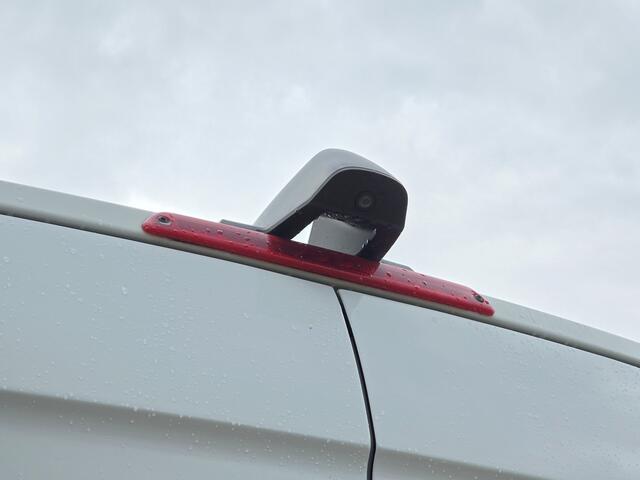 Mercedes-Benz SPRINTER 315 1.9 CDI L2 H2 RWD - 150 Pk - Euro 6 - MBUX - ParkeerCamera - Airco - Cruise Control