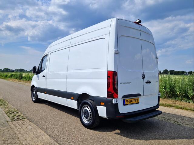Mercedes-Benz SPRINTER 211 CDI L2 H2 FWD - Euro 6 - 110 Pk - MBUX - ParkeerCamera