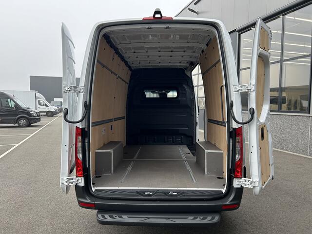 Mercedes-Benz SPRINTER 317 CDI L2 H2 MBUX / Navigatie / Camera / Parkeersensoren / Cruise control / Airco / 270 Graden achterdeuren
