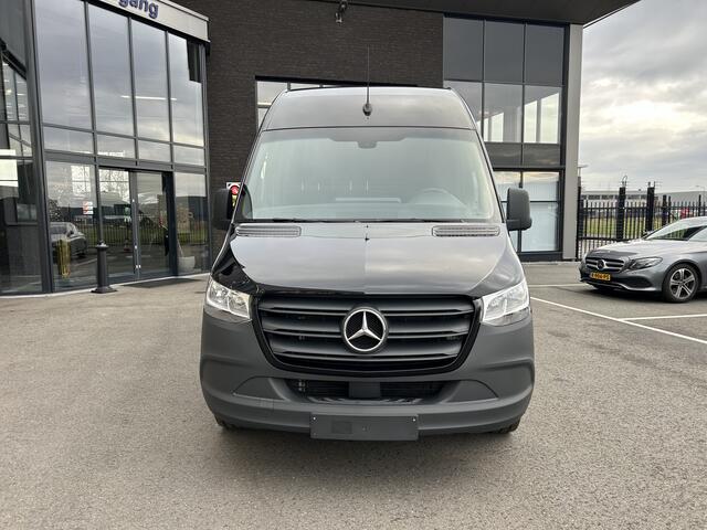 Mercedes-Benz SPRINTER 317 CDI L2 H2 Automaat / MBUX / Camera / Carplay navigatie / Cruise control / Airco / 270 Graden achterdeuren