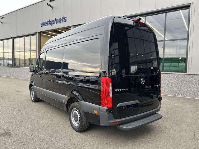 Mercedes-Benz SPRINTER 317 CDI L2 H2 Automaat / MBUX / Camera / Carplay navigatie / Cruise control / Airco / 270 Graden achterdeuren