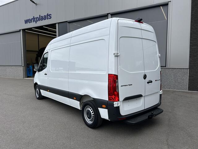 Mercedes-Benz SPRINTER 314 CDI L2 H2 Trekhaak / MBUX / Navigatie / Camera / Parkeersensoren / Airco / 270 Graden achterdeuren