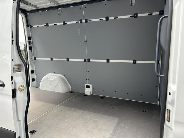 Mercedes-Benz SPRINTER 314 CDI L2 H2 Trekhaak / MBUX / Navigatie / Camera / Parkeersensoren / Airco / 270 Graden achterdeuren