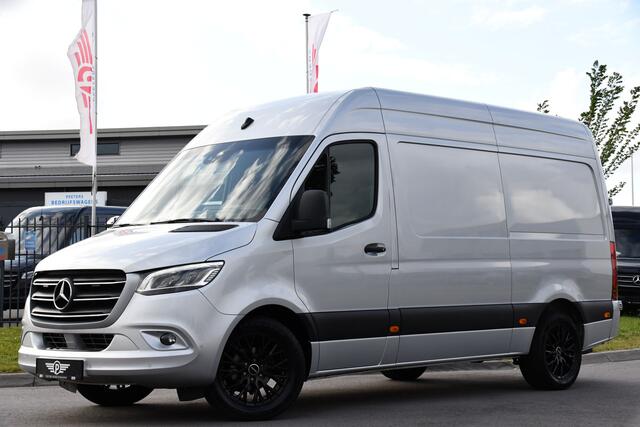 Mercedes-Benz SPRINTER 319 3.0 CDI L2H2 PB Edition Camera, Cruise, Carplay, 3500kg Trekhaak, 10,5'' Mbux, LED, Stoelverwarming, 360 Sensoren, Uniek!