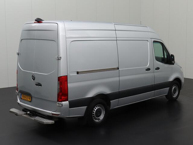 Mercedes-Benz SPRINTER 317CDI 9G-Tronic Automaat L2H2 | 3500Kg Trekhaak | Navigatie | Camera | Airo | Cruise | 3-Persoons