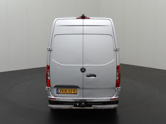 Mercedes-Benz SPRINTER 317CDI 9G-Tronic Automaat L2H2 | 3500Kg Trekhaak | Navigatie | Camera | Airo | Cruise | 3-Persoons