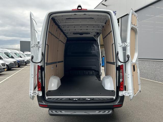 Mercedes-Benz SPRINTER 317 CDI L2 H2 PRO / LED / MBUX 10.25 / Navigatie / Camera / Parkeersensoren / Cruise control / Airco / 270 Graden achterdeuren