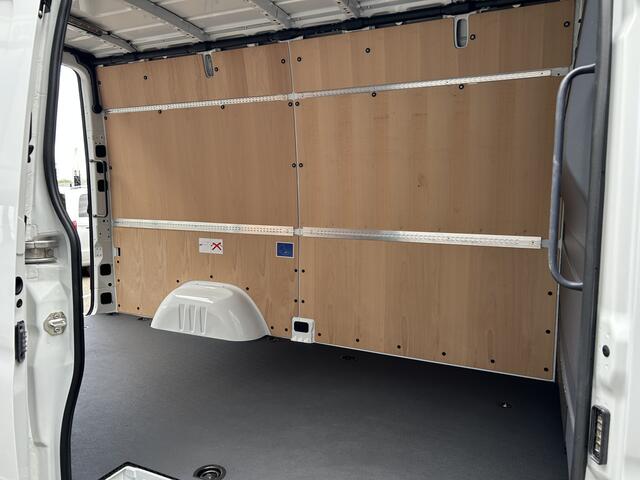 Mercedes-Benz SPRINTER 317 CDI L2 H2 PRO / LED / MBUX 10.25 / Navigatie / Camera / Parkeersensoren / Cruise control / Airco / 270 Graden achterdeuren