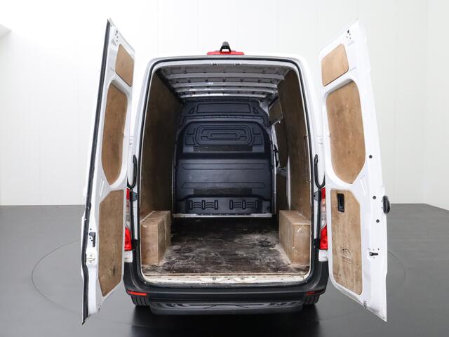 Mercedes-Benz SPRINTER 214CDI 7G-Tronic Automaat L2H2 | Navigatie | Camera | 3-Persoons | Airco | Cruise