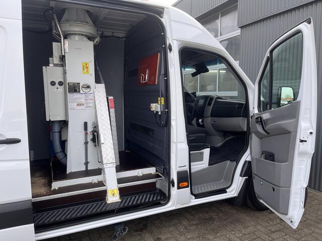 Mercedes-Benz SPRINTER 516 160pk Hoogwerker 13 meter Euro 6 Pto Omvormer Verkeersbord Bedieningspaneel Kastinrichting Airco Cruise control Tachograaf Steunpoten Telefoonverbinding