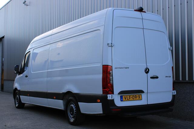 Mercedes-Benz SPRINTER 314 2.2 CDI L3H2 Cruisecontrol | Camera | 3 Zitplaatsen | Parkeersensoren | Carplay