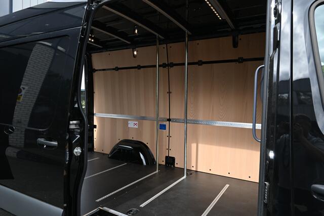Mercedes-Benz SPRINTER 315 CDI L2H2 RWD Laadklep, MBUX navigatie met camera