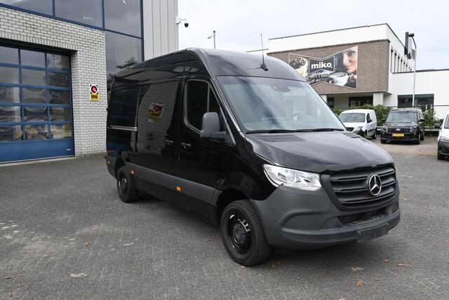 Mercedes-Benz SPRINTER 315 CDI L2H2 RWD Laadklep, MBUX navigatie met camera