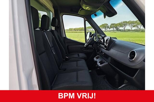Mercedes-Benz SPRINTER 516 CDI Bakwagen Laadklep Mbux 10 Cruise Airco EURO6