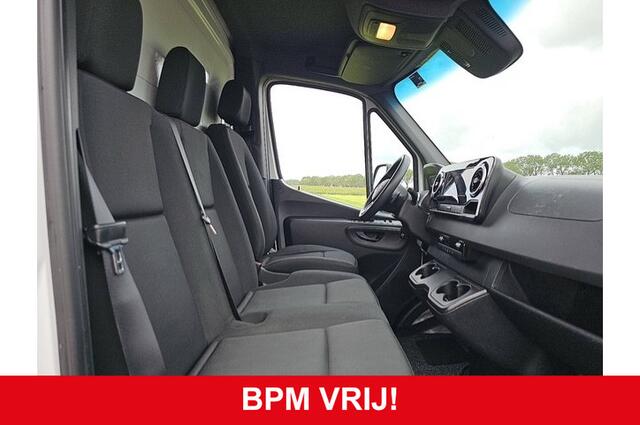 Mercedes-Benz SPRINTER 516 Bakwagen Laadklep Mbux 10 Cruise Airco EURO6
