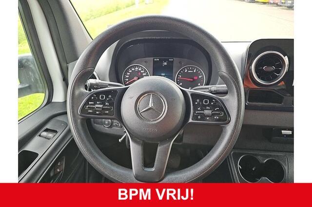 Mercedes-Benz SPRINTER 516 Bakwagen Laadklep Mbux 10 Cruise Airco EURO6