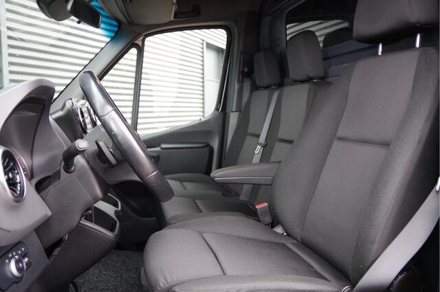 Mercedes-Benz SPRINTER 319 3.0 CDI V6 L2H1 AUT. LED, TREKHAAK, ADAPT. CRUISE, STANDKACHEL, MBUX 10'', CAMERA, NAVI, CLIMA