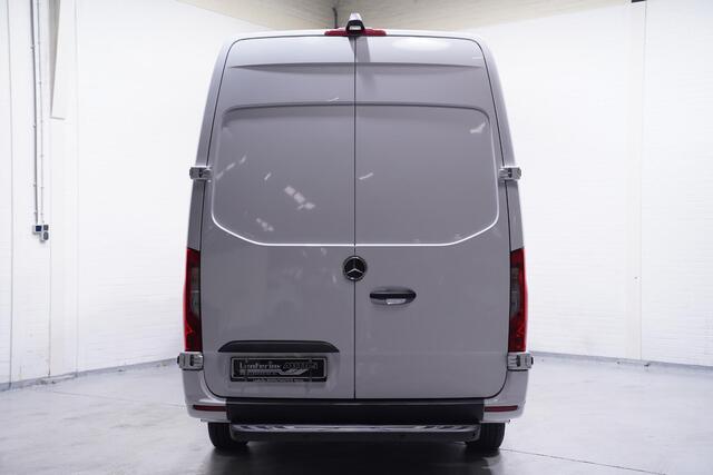 Mercedes-Benz SPRINTER 315 CDI 150 pk L3H2 Black&White Dubbel Cabine Navi, 360 Camera, AMG Grille, 18" LMV, Sidebars, Zonneklep, 6-Zits