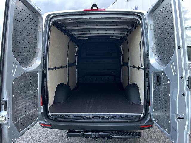 Mercedes-Benz SPRINTER 316 CDI L2 H1 Automaat / L+R Schuifdeur / Trekhaak / MBUX / Camera / Carplay navigatie / 270 Graden achterdeuren