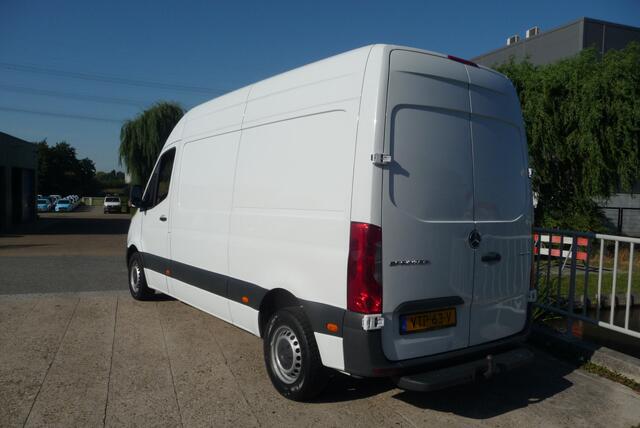 Mercedes-Benz SPRINTER 215 1.9 CDI L2H2 FWD Autm. trekhaak, navi App conn