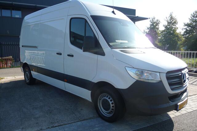 Mercedes-Benz SPRINTER 215 1.9 CDI L2H2 FWD Autm. trekhaak, navi App conn