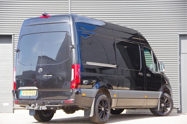 Mercedes-Benz SPRINTER 319 3.0 CDI V6 L2H2 AUT. LED, 360 CAMERA, ADAPT. CRUISE, TREKHAAK, MBUX 10'', STANDKACHEL, NAVI, CLIMA, PARKEERSENSOREN, APPLE CARPLAY, STOELVERWARMING