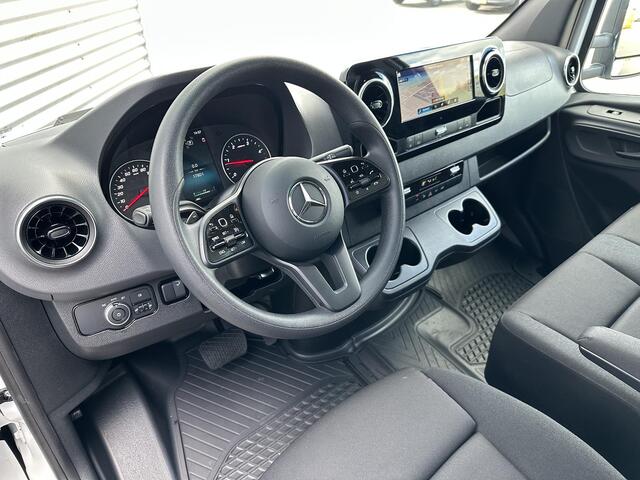 Mercedes-Benz SPRINTER 517 CDI Bakwagen Laadklep Veel Extra's (Nieuwprijs ¤ 74709,- ex btw)