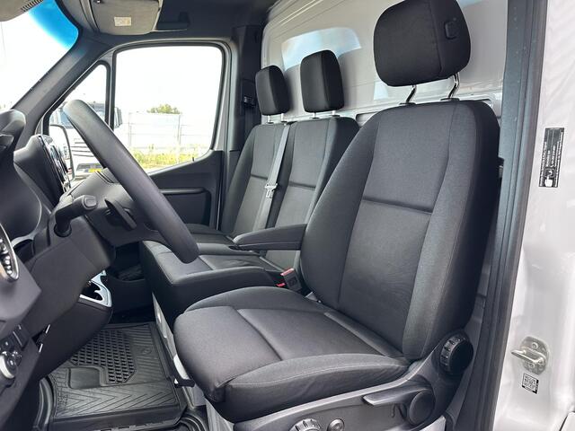 Mercedes-Benz SPRINTER 517 CDI Bakwagen Laadklep Veel Extra's (Nieuwprijs ¤ 74709,- ex btw)