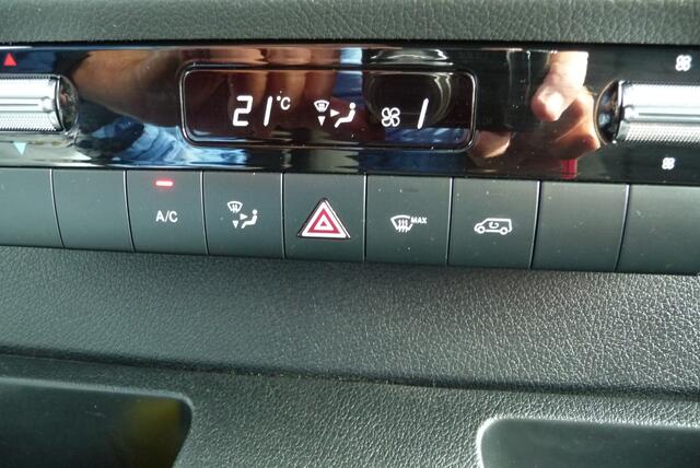 Mercedes-Benz SPRINTER 215 1.9 CDI L2H2 FWD Aut trekaak, camera,