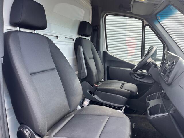 Mercedes-Benz SPRINTER 515 1.9 CDI / Box 4.4 mtr / Laadklep / Zijdeur