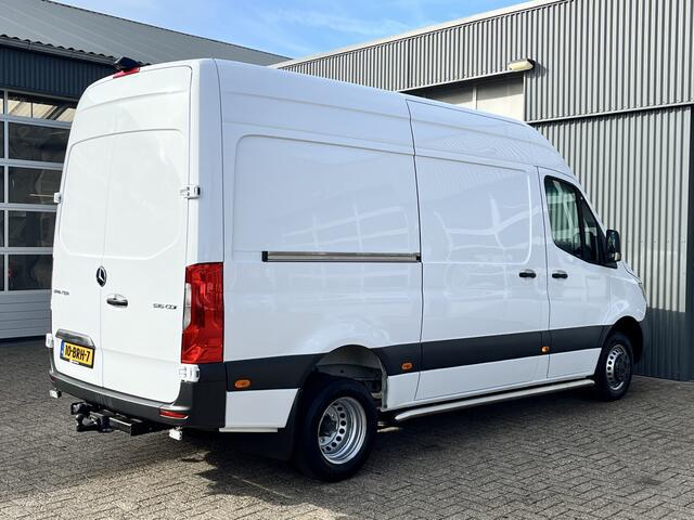 Mercedes-Benz SPRINTER 516 2.2 CDI L2H2 Dubbele lucht Trekhaak 3500kg trekgewicht Automaat Airco Cruise controle Apple carplay Telefoonverbinding Stuurwielbediening 3-Persoons Bestel 1e Eigenaar Euro 6