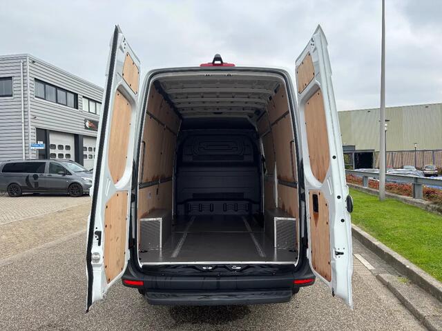 Mercedes-Benz SPRINTER 317CDI L2H2 Automaat Airco Navi Cruisecontrol 46000KM EURO 6