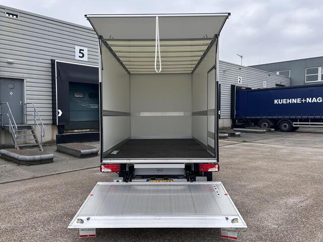 Mercedes-Benz SPRINTER 317 CC 432 Bakwagen + Laadlift
