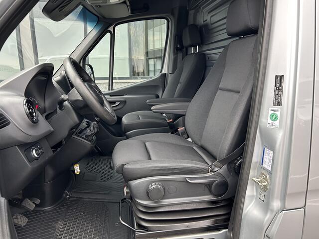 Mercedes-Benz SPRINTER 315 CDI L2 H1 RWD / MBUX / Camera / Carplay navigatie / Airco / 270 Graden achterdeuren