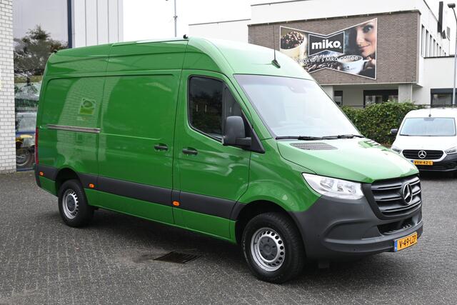 Mercedes-Benz SPRINTER 316 CDI L2H2 3500 kg Trekhaak, Geveerde stoel, MBUX met navigatie en camera, Standkachel