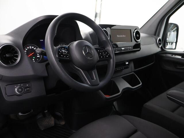 Mercedes-Benz SPRINTER 319 CDI 190 PK | L2 H2 | RWD | AUT. | MBUX 10.25" | AIRCO | CRUISE CONTROL | NAVIGATIE | STOELVERWARMING | CAMERA | LED VERLICHTING
