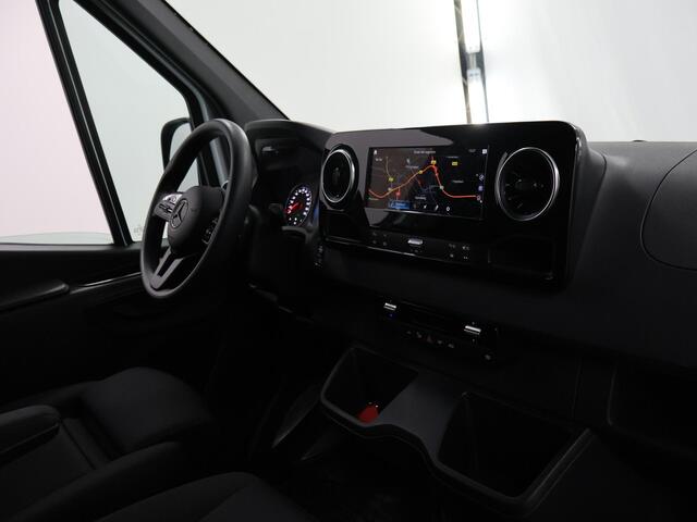 Mercedes-Benz SPRINTER 319 CDI 190 PK | L2 H2 | RWD | AUT. | MBUX 10.25" | AIRCO | CRUISE CONTROL | NAVIGATIE | STOELVERWARMING | CAMERA | LED VERLICHTING