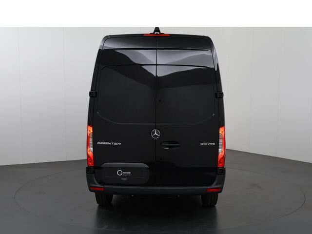 Mercedes-Benz SPRINTER 315 CDI | L2 H2 | RWD | Aut. | PRO | BPM VRIJ! | ACHTERUITRIJCAMERA | 3500 KG AHW | DODEHOEKASSISTENT | AIRCO | CRUISE | CARPLAY | ANDROID AUTO | METALLIC | 3-ZITS | MBUX SYSTEEM GROOT