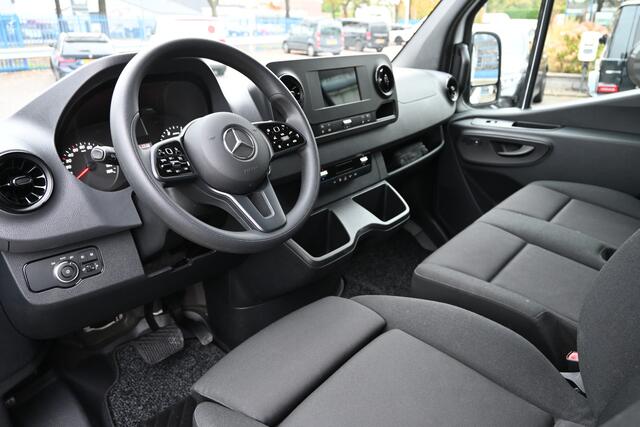 Mercedes-Benz SPRINTER 317 CDI L2H2 MBUX navigatie met 360 graden camera, Stoelverwarming, Etc.