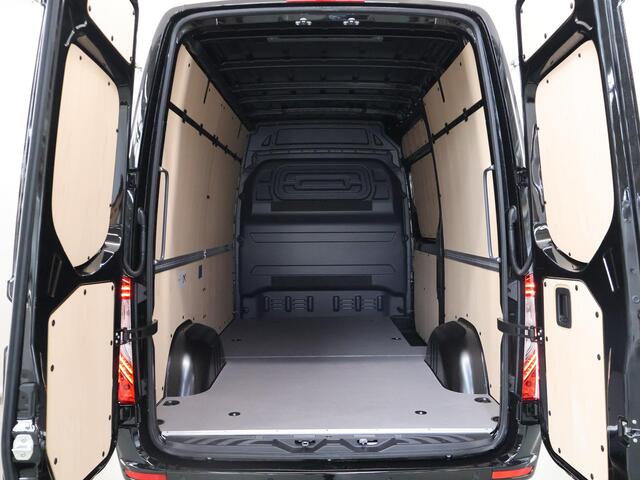 Mercedes-Benz SPRINTER 319 L2H2 RWD SELECT