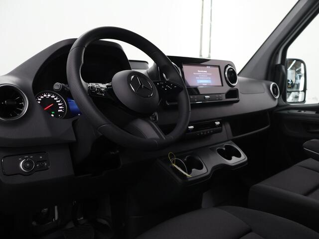 Mercedes-Benz SPRINTER 315 L2H2 RWD PRO | 3500KG trekken | Facelift | Carplay | 3-zits | Camera