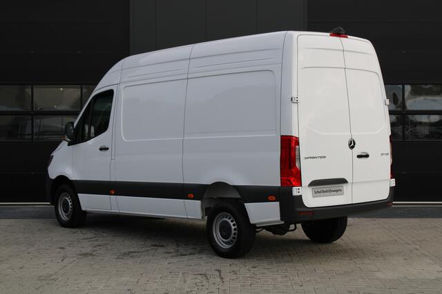 Mercedes-Benz SPRINTER 317CDI L2H2 Pro - Mbux 10 - Camera - Carplay - Bind spot - Cruise - Smartphone integratie - Rijklaar