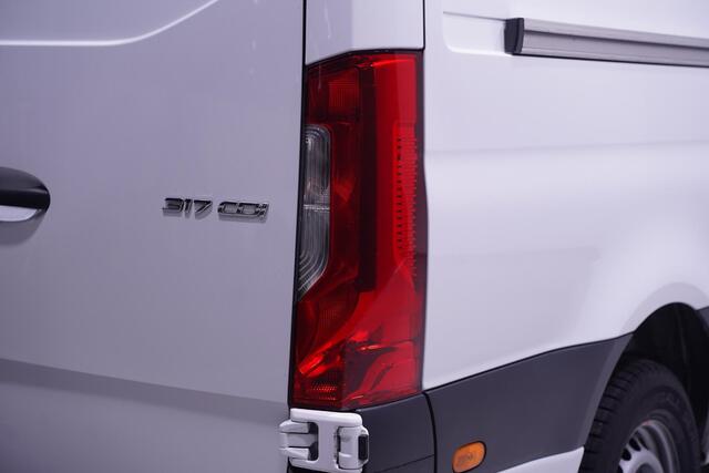 Mercedes-Benz SPRINTER 317 CDI 170 pk L2H2 Automaat va 399,- p/mnd Airco, Apple Carplay, Camera, Laadruimte Pakket, PDC V+A, 3-Zits